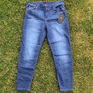 Truth and Theory Size 14 Women’s Jeans